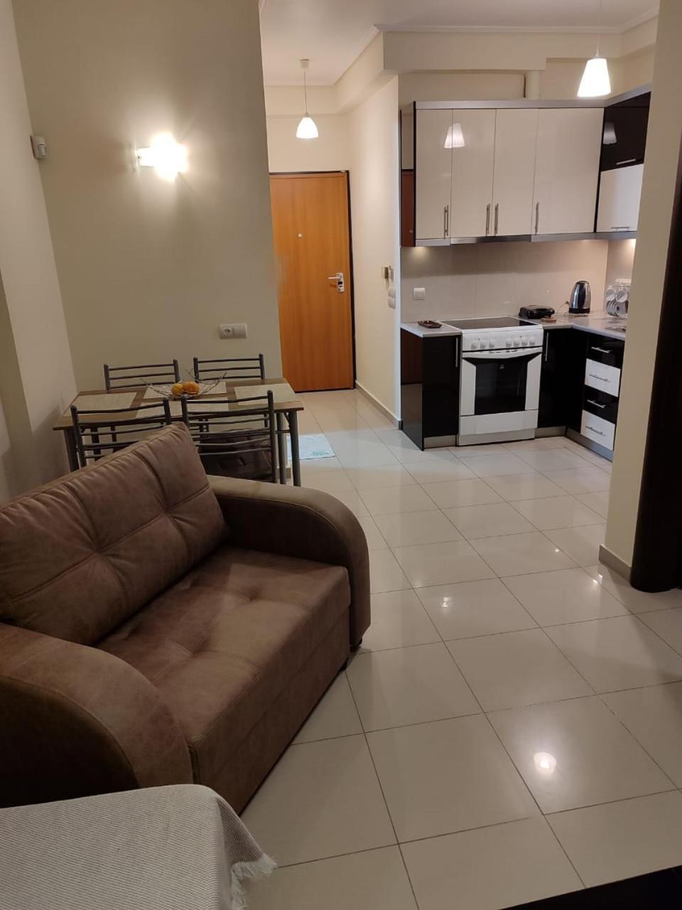 Adam Apartments Саранде Екстериор снимка